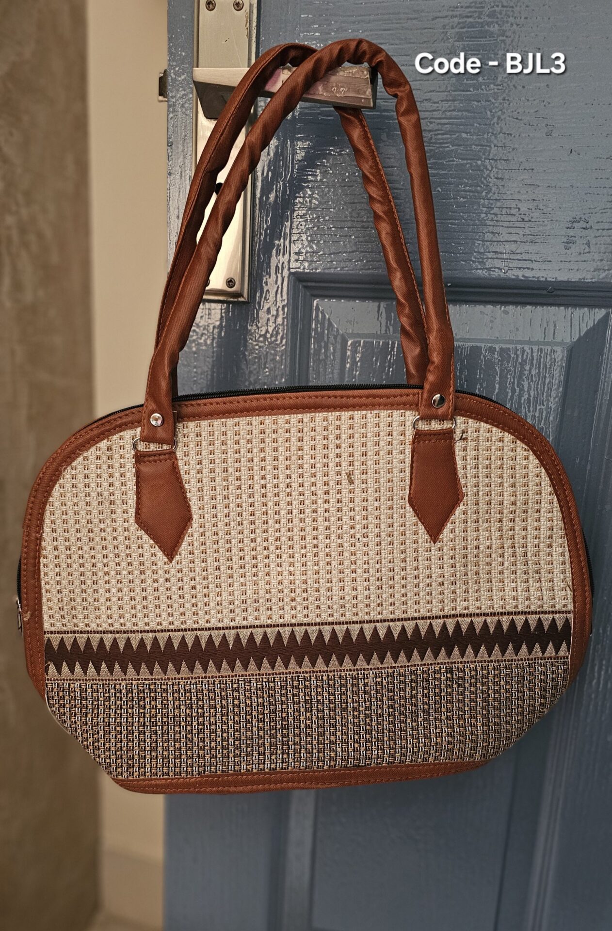 Premium Jute Handbags with Leather Handles
